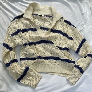 Universal Threads White and Blue Striped Sweater
